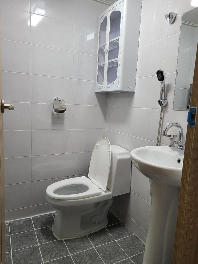 Joy Guest House Aszan Kültér fotó